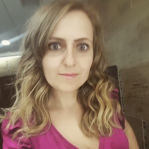 Meet your Posher, Liya